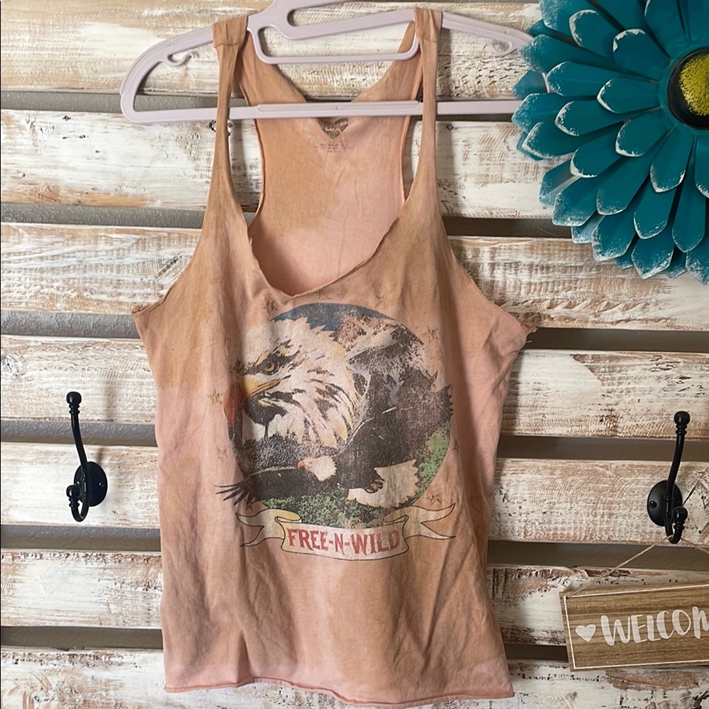 🔥🔥 (3/$20) 
Modern Lux Eagle Graphic Tank Top Size Large